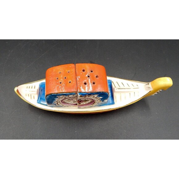 Meiko Porcelain Gondola Boat Salt & Pepper Shakers Hand-Painted Occupied Japan - Picture 5 of 11